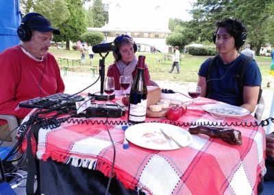 radioparleur : dispositif de récolte de paroles sur l'alimentaion locale