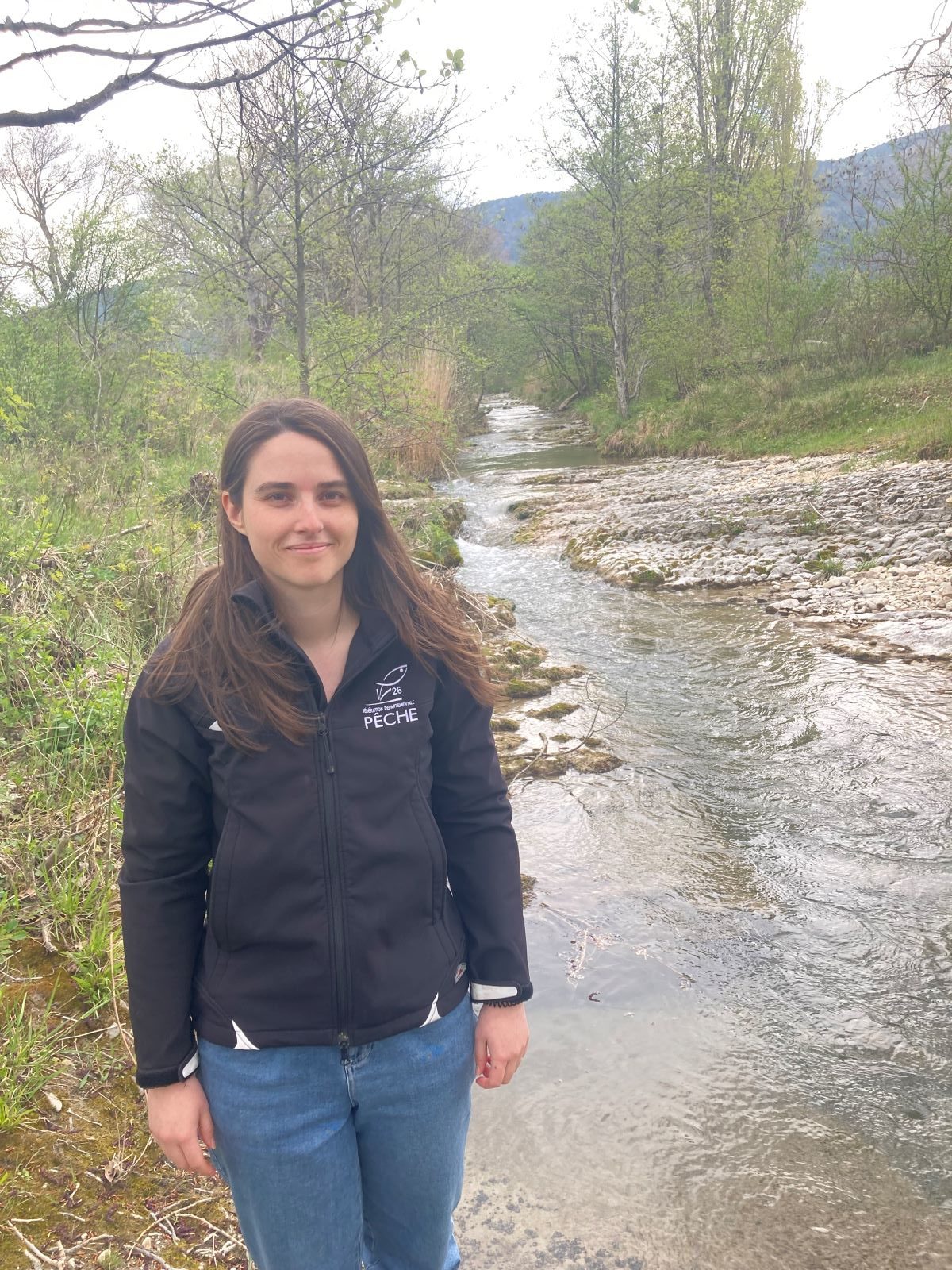 Camille Lainé, technicienne à la Fédération de la Drôme pour la pêche et la protection du milieu aquatique.  