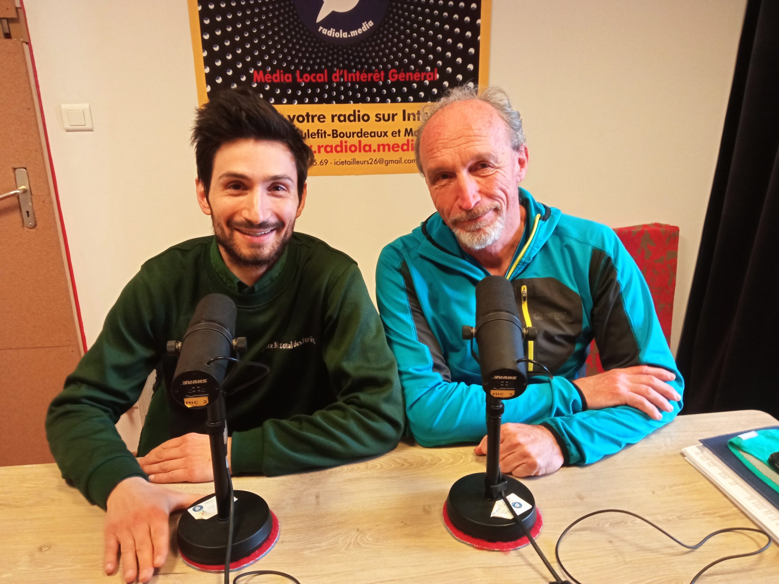 Julien Romatif de l'ONF et Laurent Audras de la ville de Dieulefit.