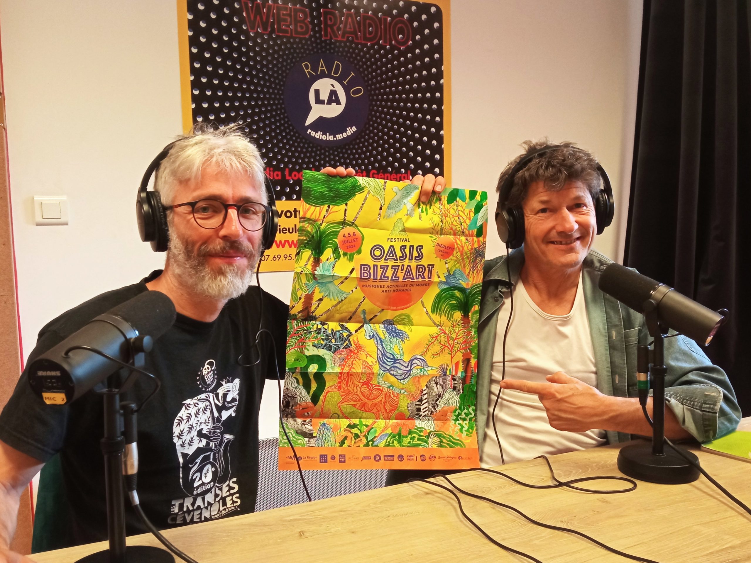 Bizz'Art Jean-Yves Birker et Antoine Cuche de l'association Bizz'Art Nomade.
