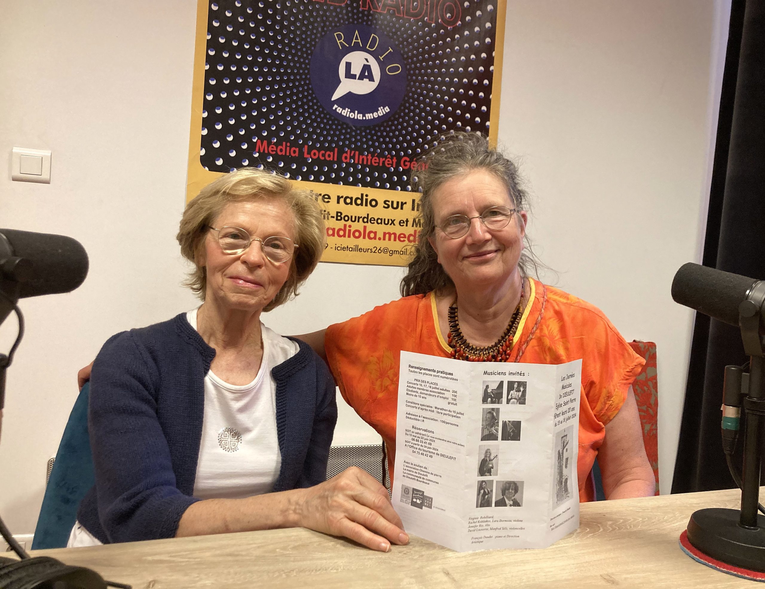 Jocelyne Chambre et Nathalie Morin de l'association Chemins de pierre.