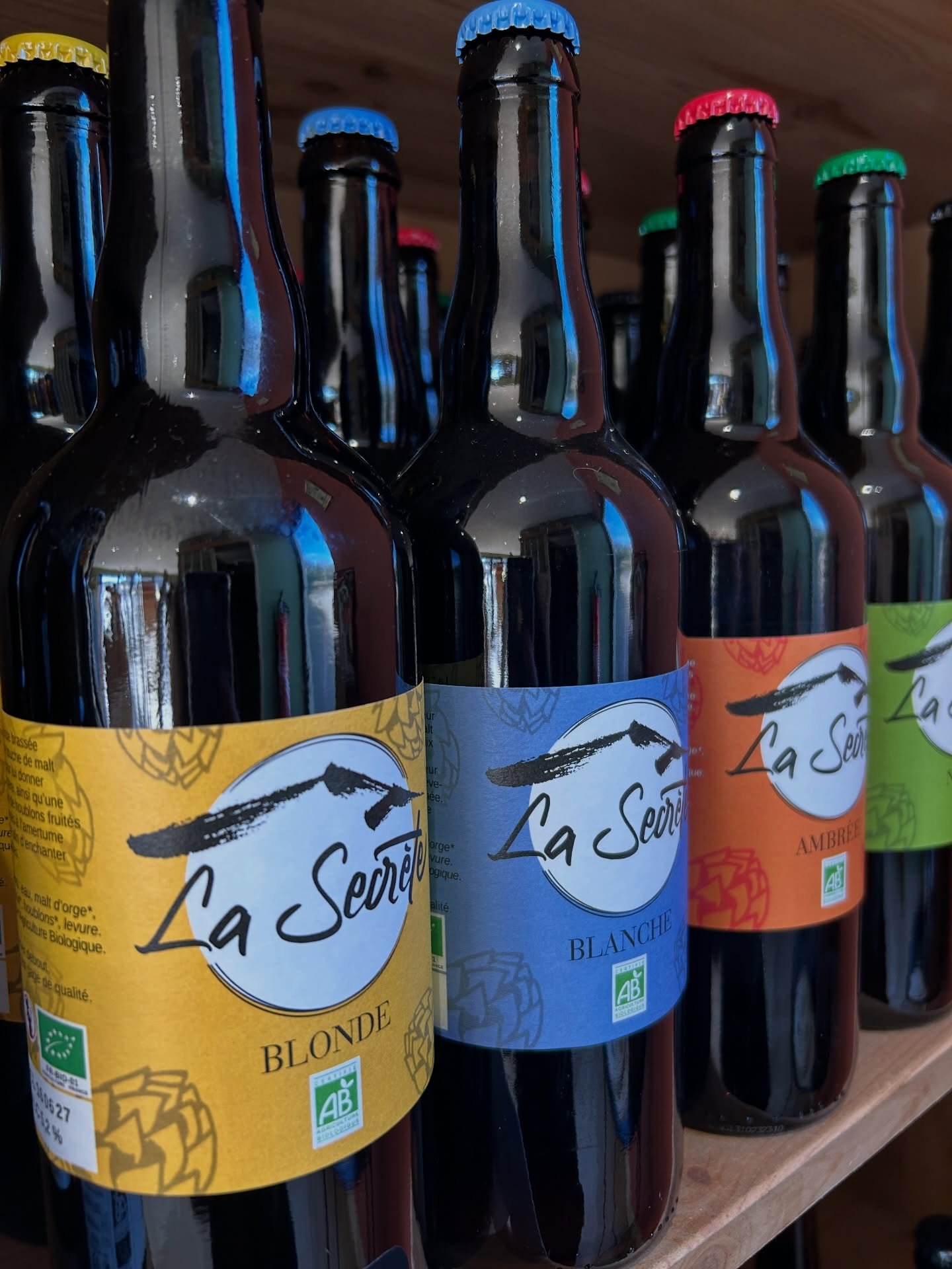 la_locale_img Isabelle Pons et Celia Trottier, Samuel Guille_marché d enoël du collectrif Profusion