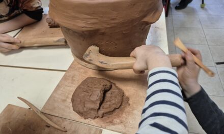 Battements d&rsquo;argile : percussion et céramique à l&rsquo;école de Vesc